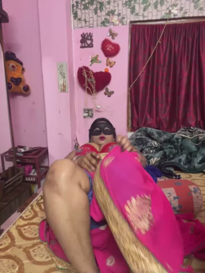 Naughty_hot_Rose