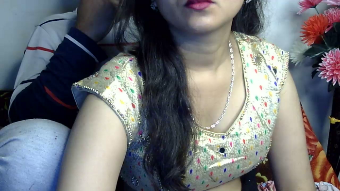naughty_preeti