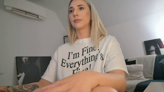 KhloeK