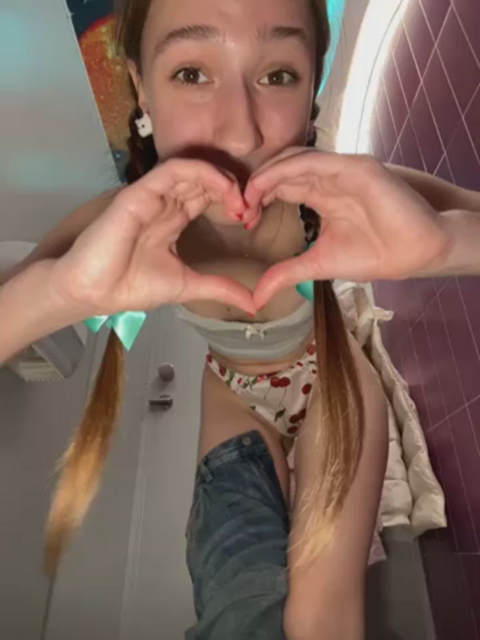 Lia__Love