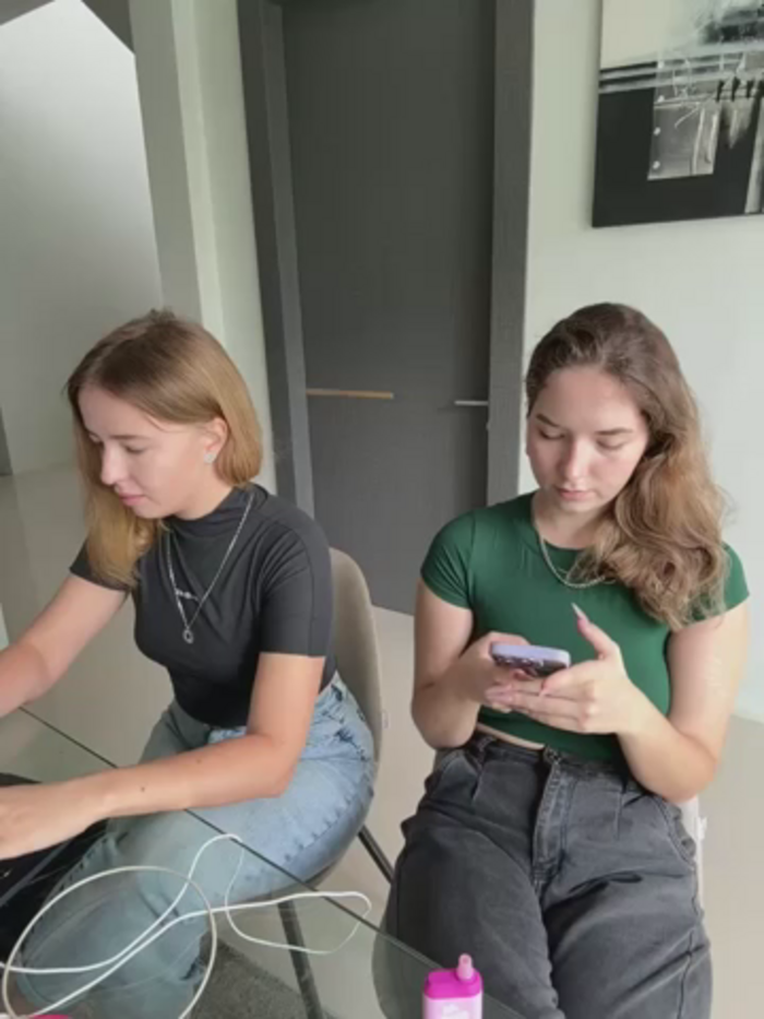Nura_n_Sarah