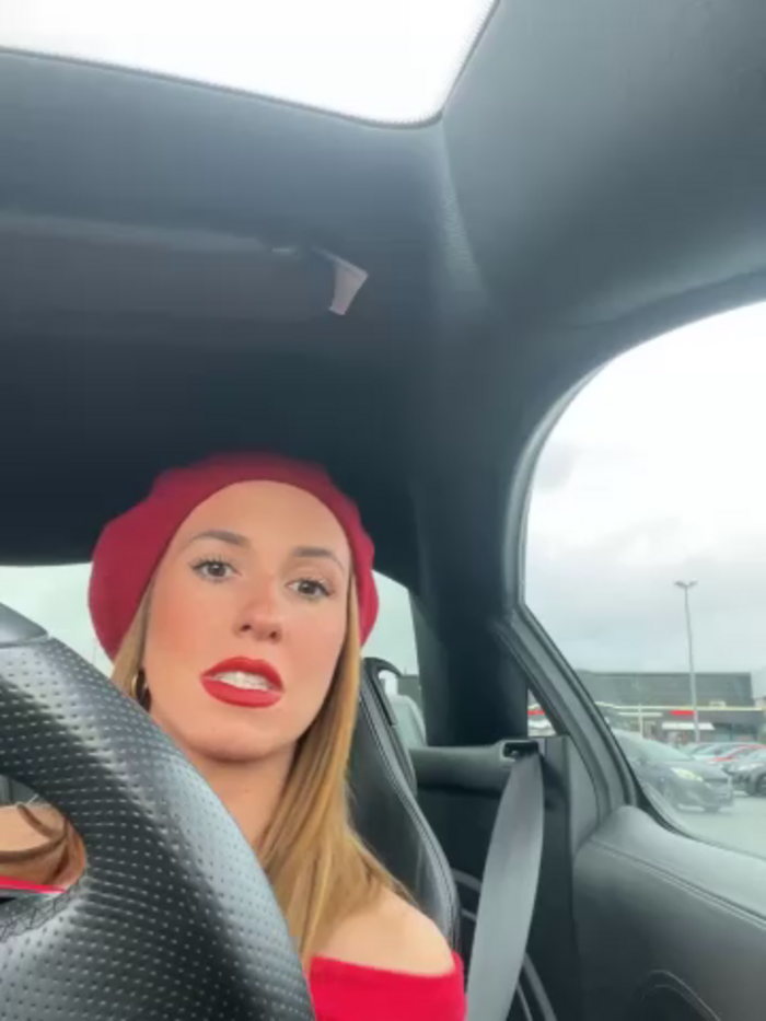 lola_tentatiion