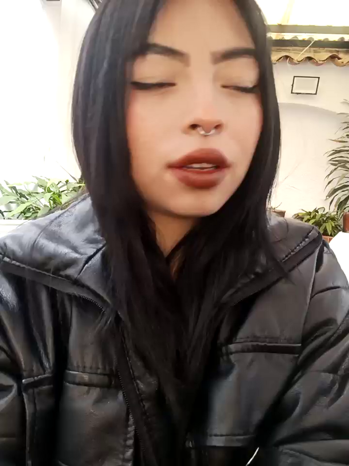 Valen_pink