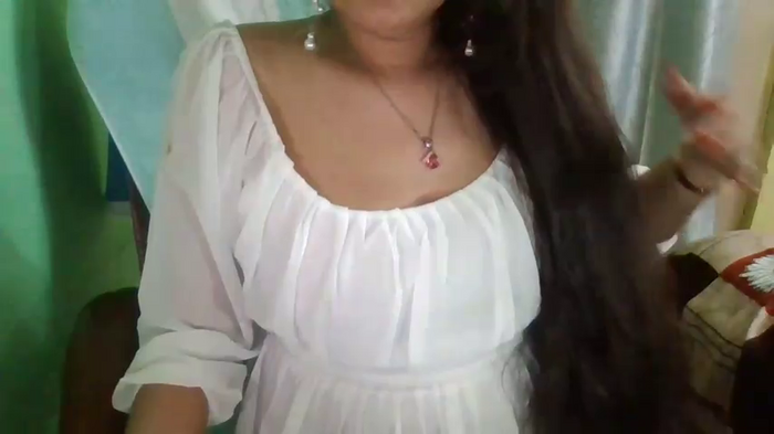 Yashika_Love1