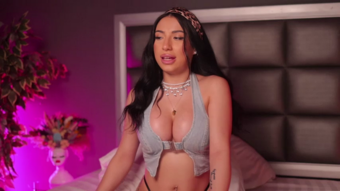 Anais_Bloom