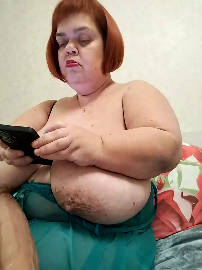 MIDGET-TITS