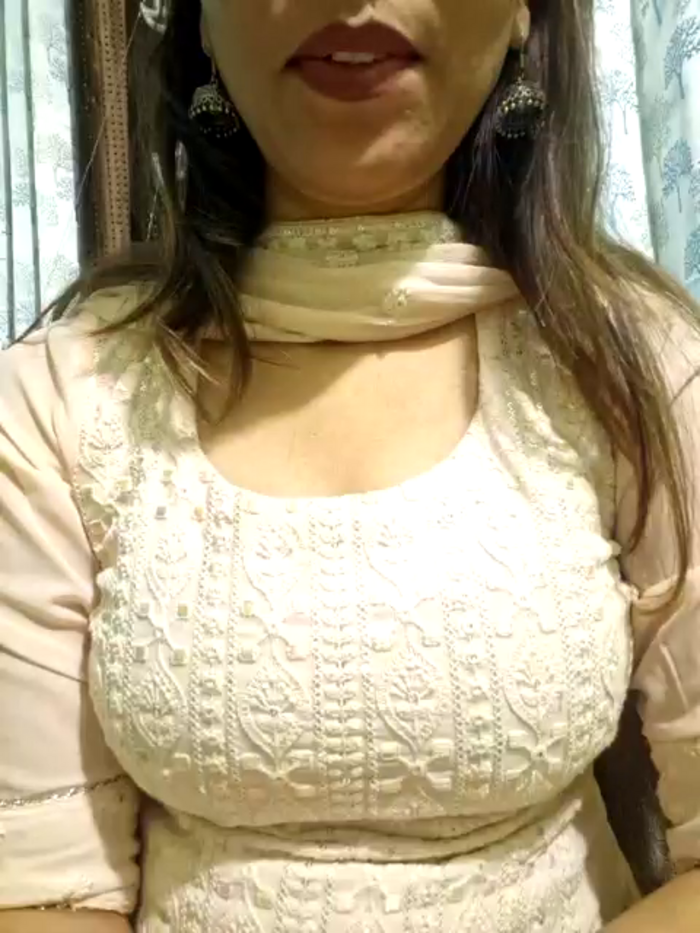 MIss-Naina