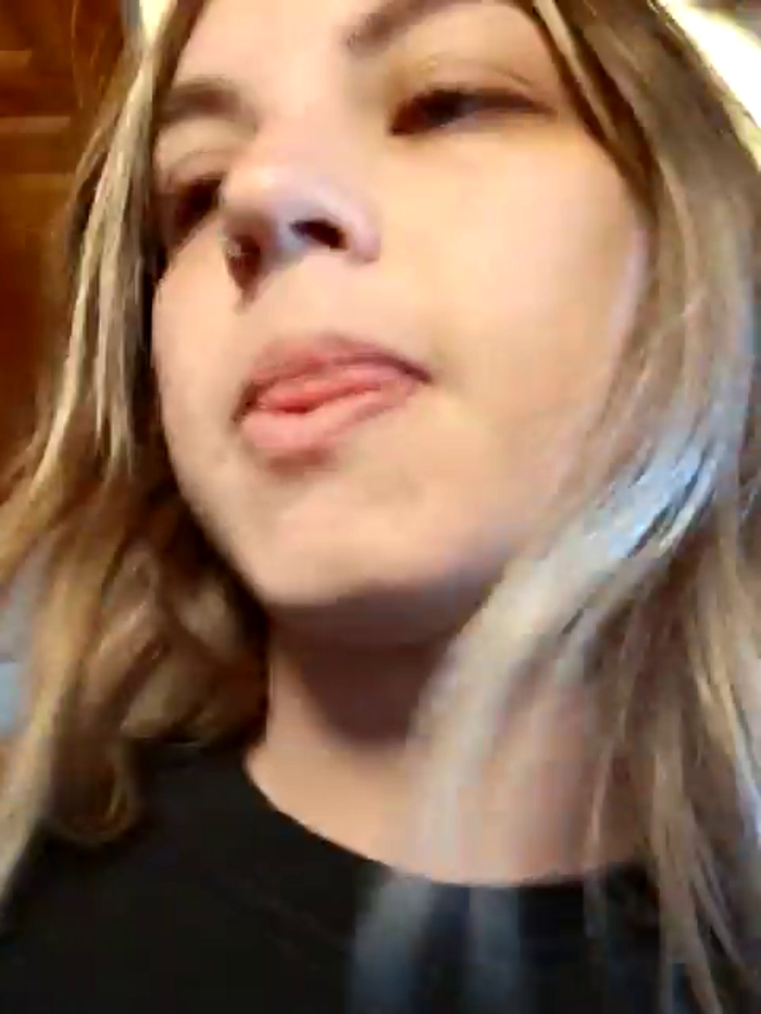 Elnonoykeila77