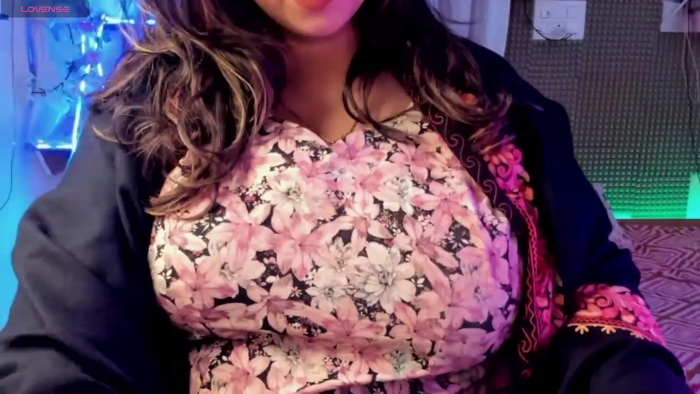 Gulabi_Queen