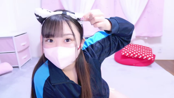 MAIKA_pyon