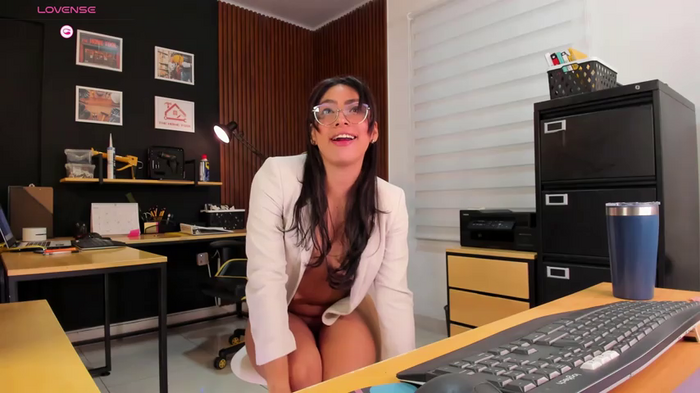 Office_Naughty_Girl