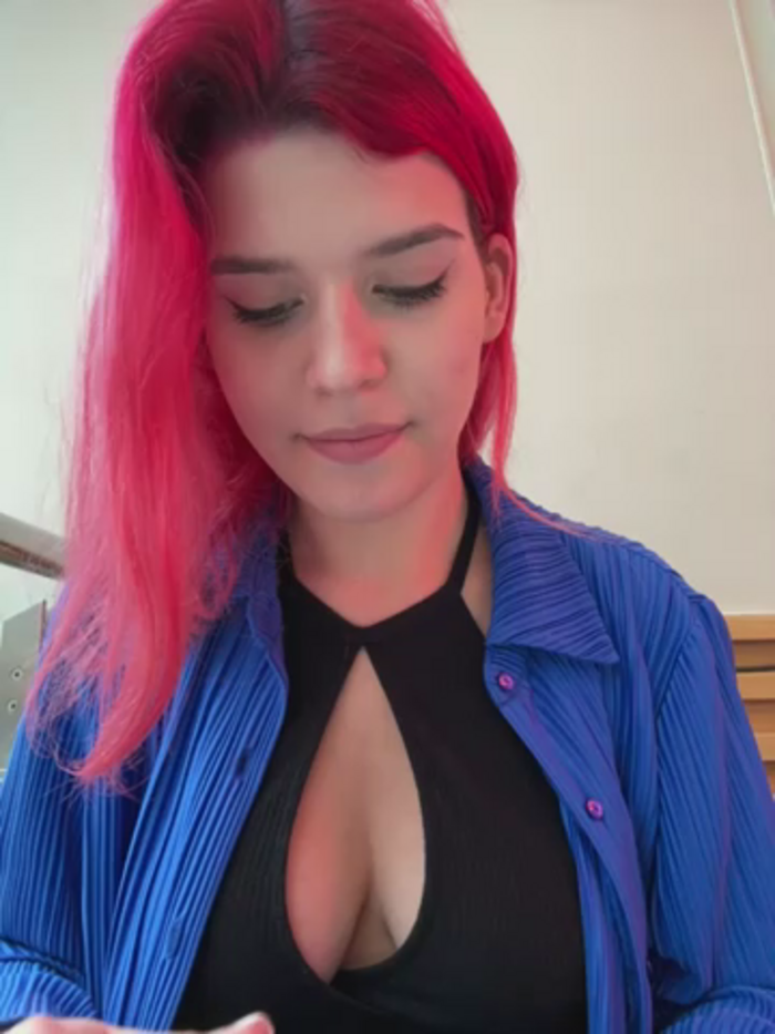 RiriRoseey