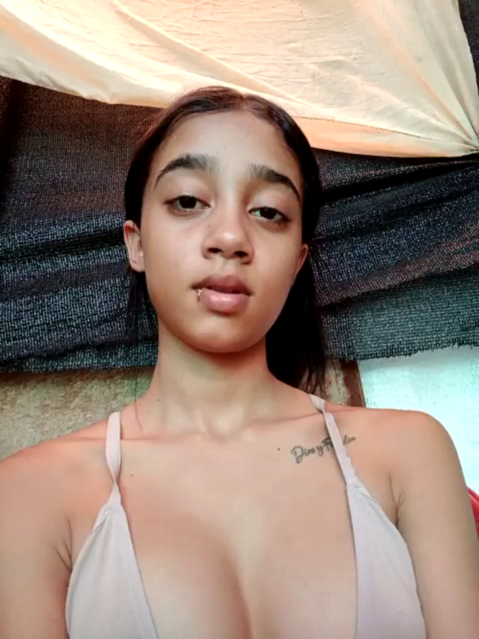 Zoe_Sweett18