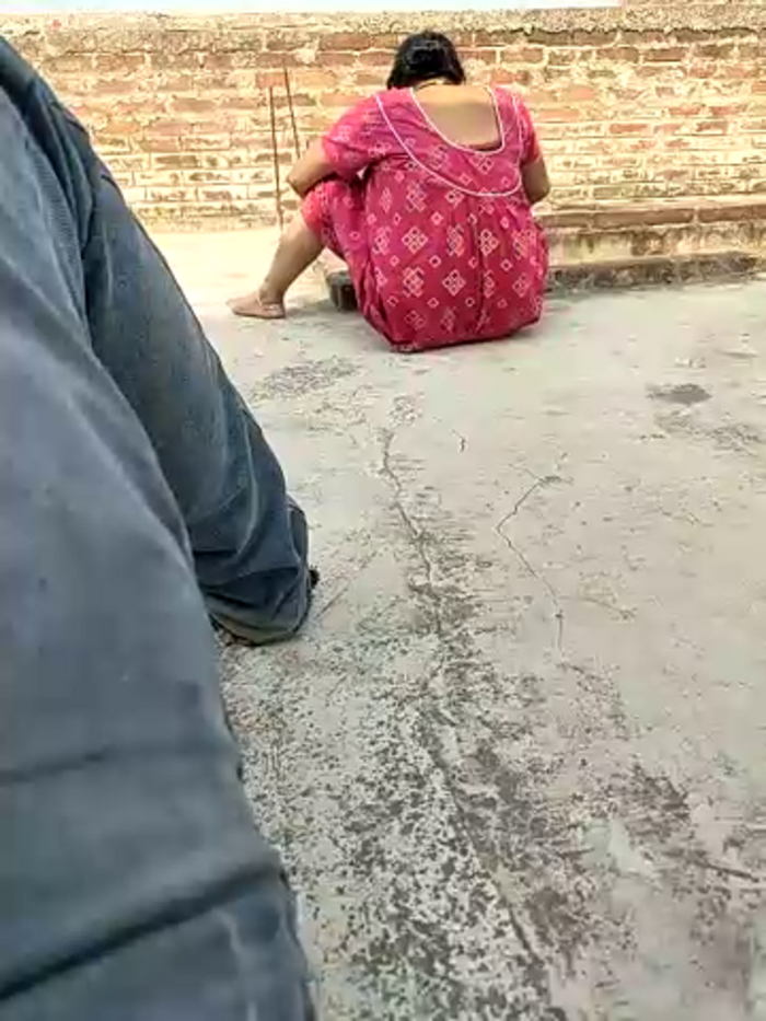 COUPLLE_VILLAGE