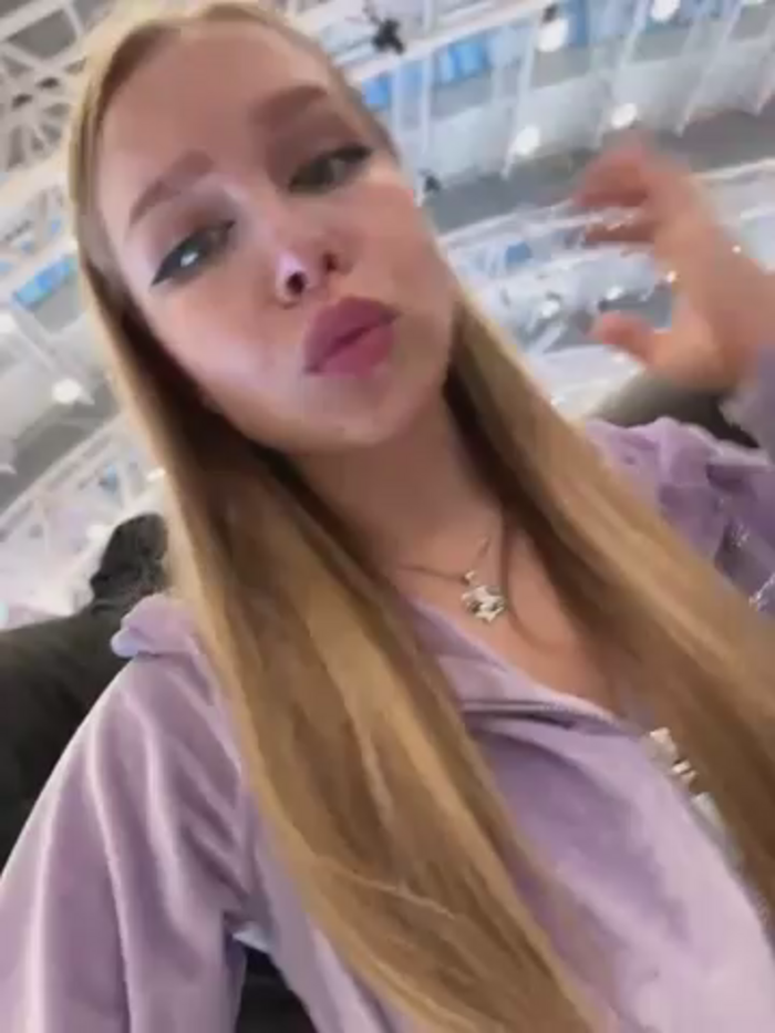 mur_girl