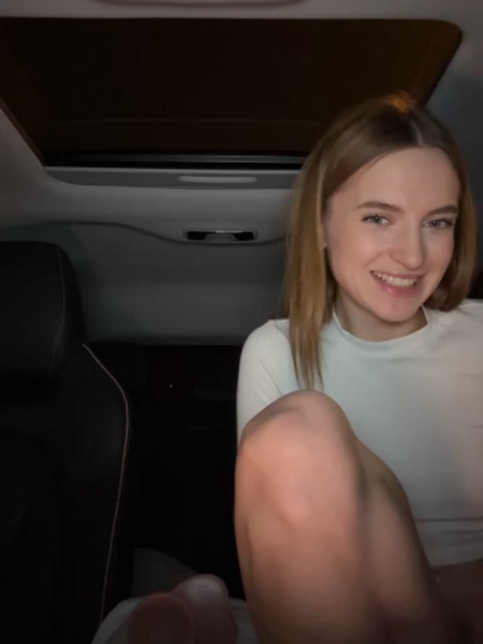 -AngelAri-
