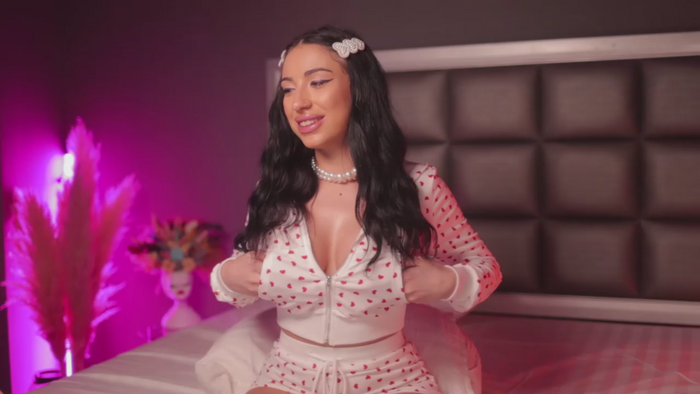 Anais_Bloom