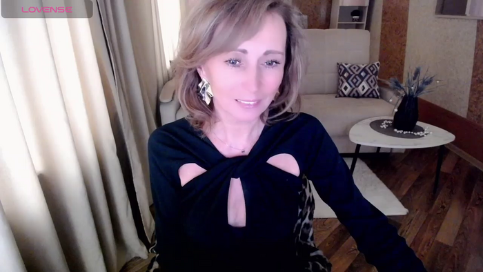 HornyMilf_777