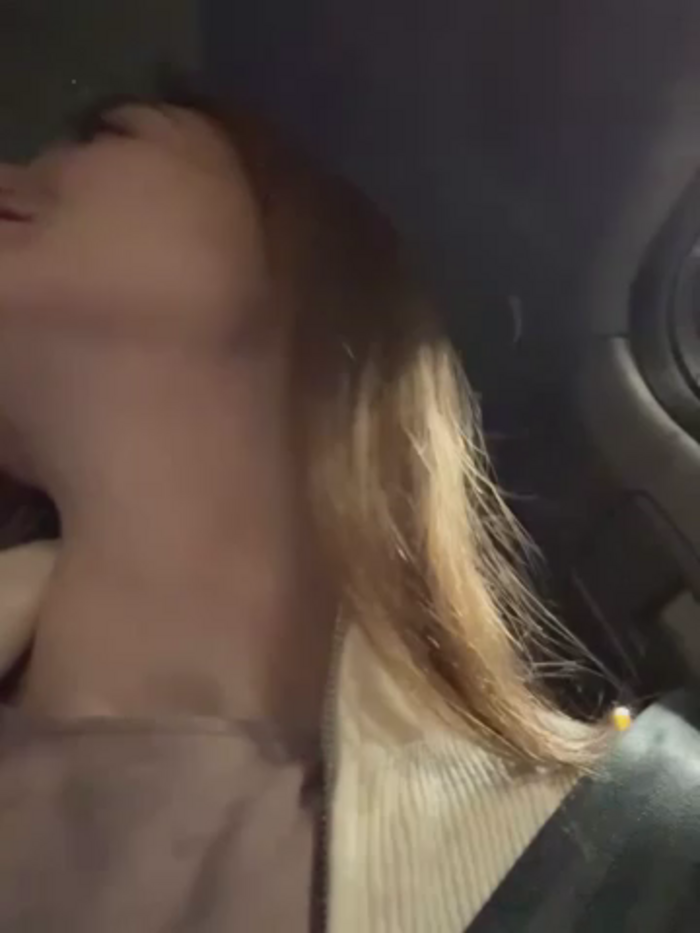 -AngelAri-