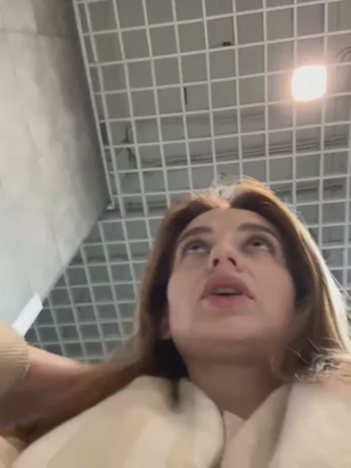 -AngelAri-