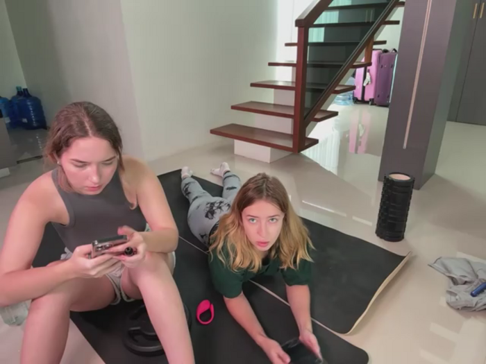Nura_n_Sarah