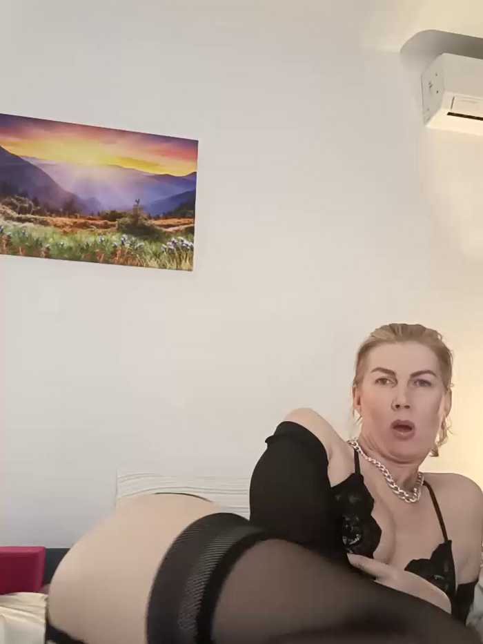 stellahere8