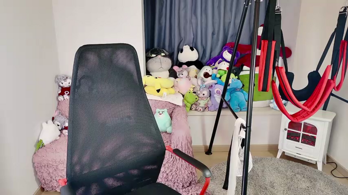zxcsfgvcdhw
