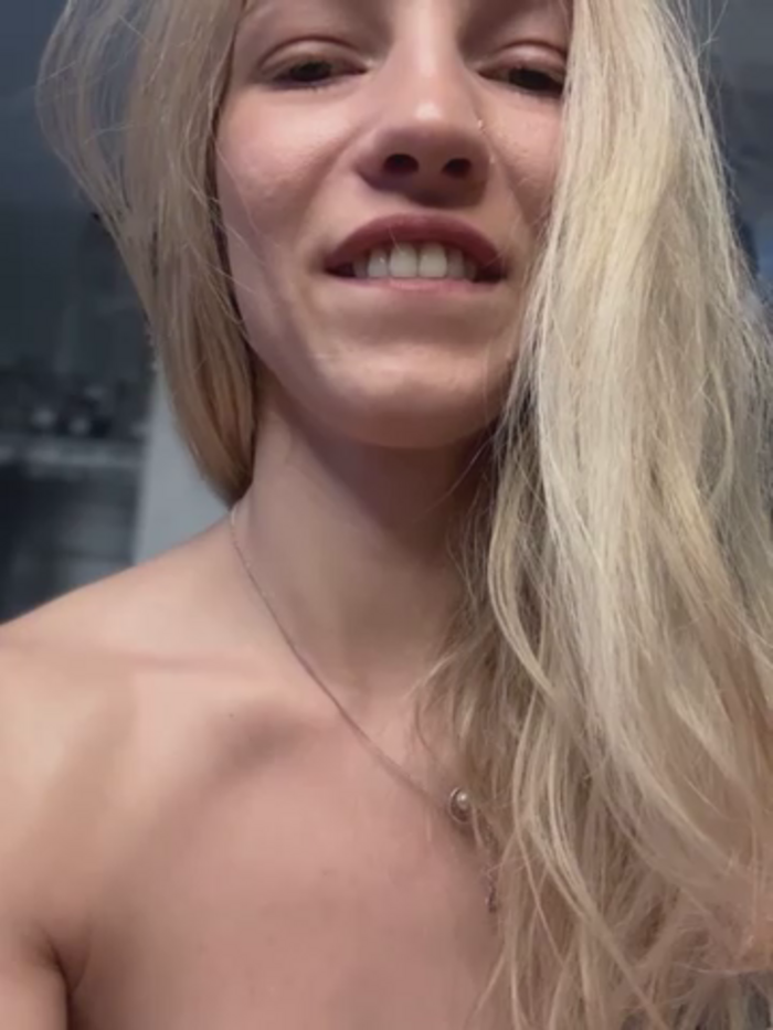 Adelina0001