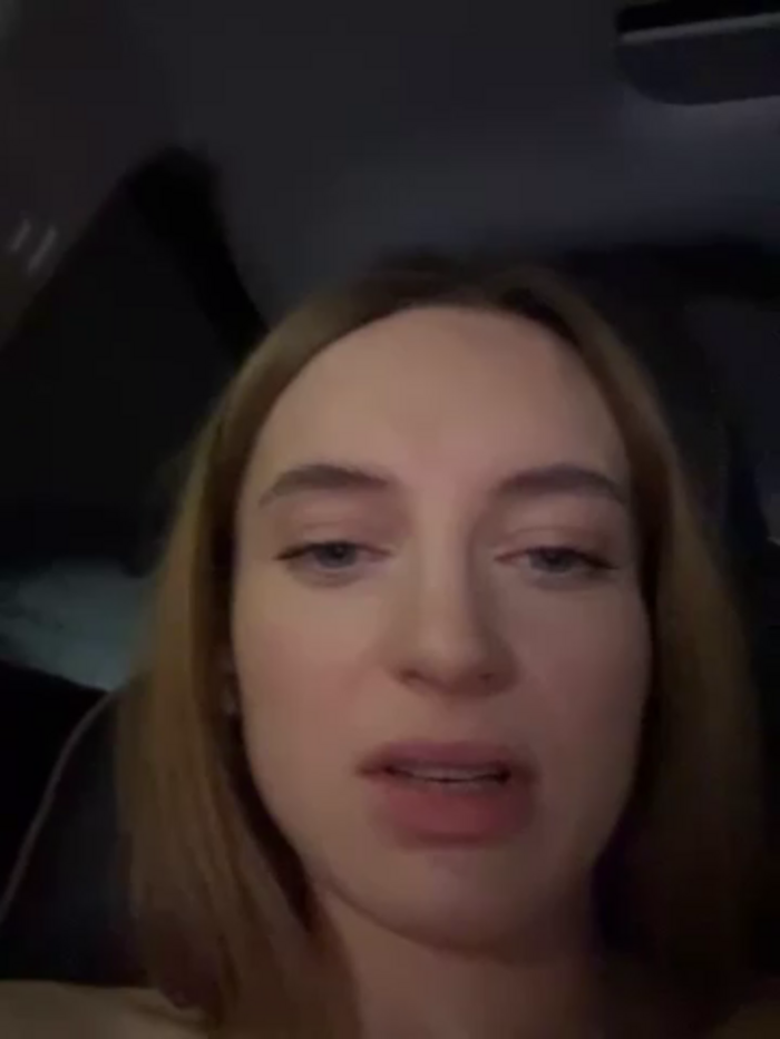 -AngelAri-