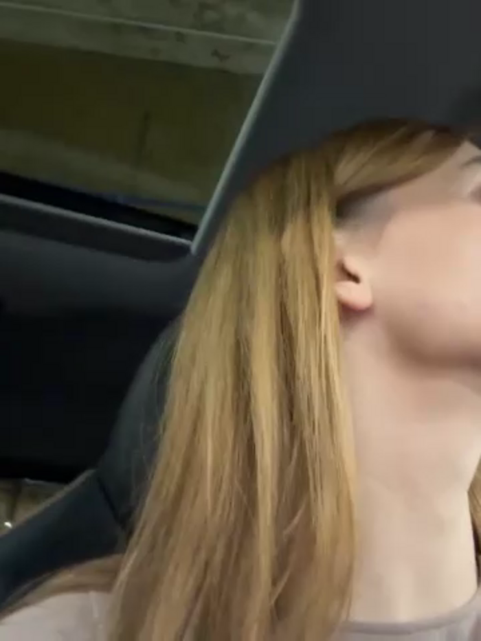 -AngelAri-