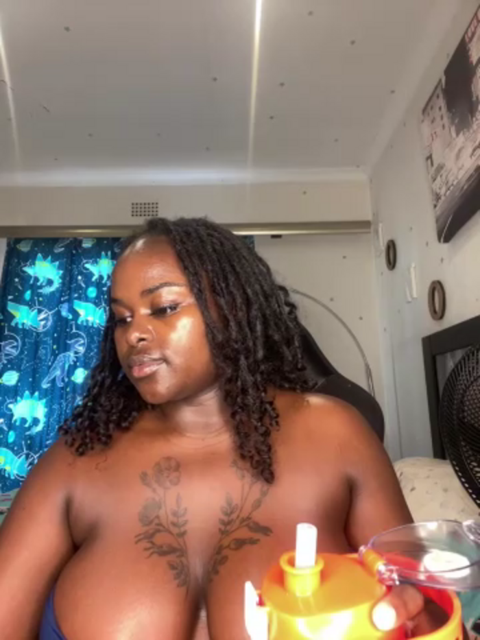 Honeycoco0211
