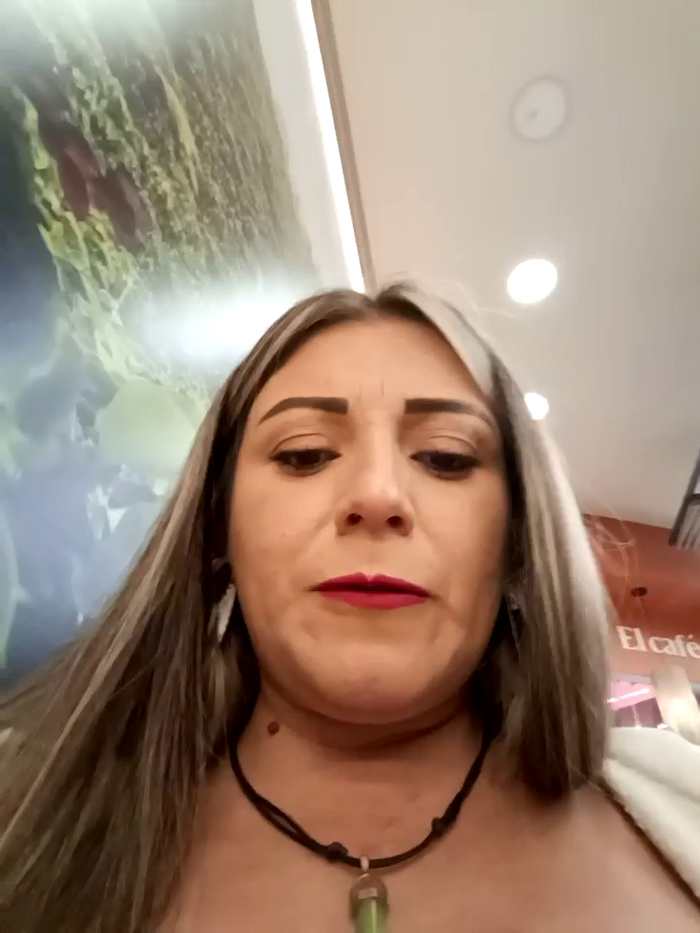 Isabellaa_Garcia_