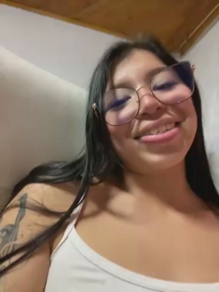 Maaddy_pinkk_