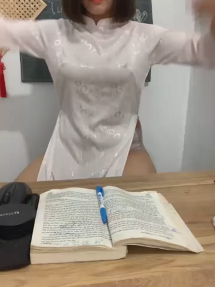 Schoolgirl_6969