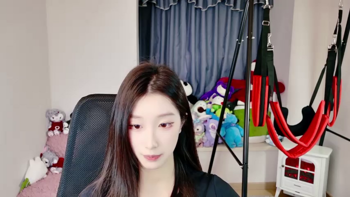zxcsfgvcdhw