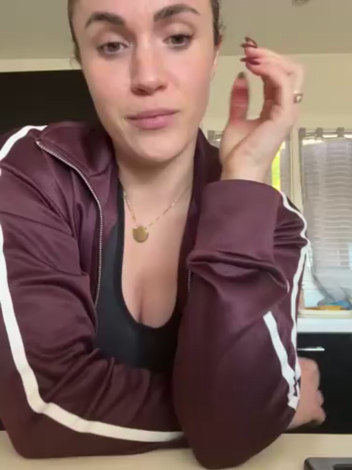 Clara-xoxo