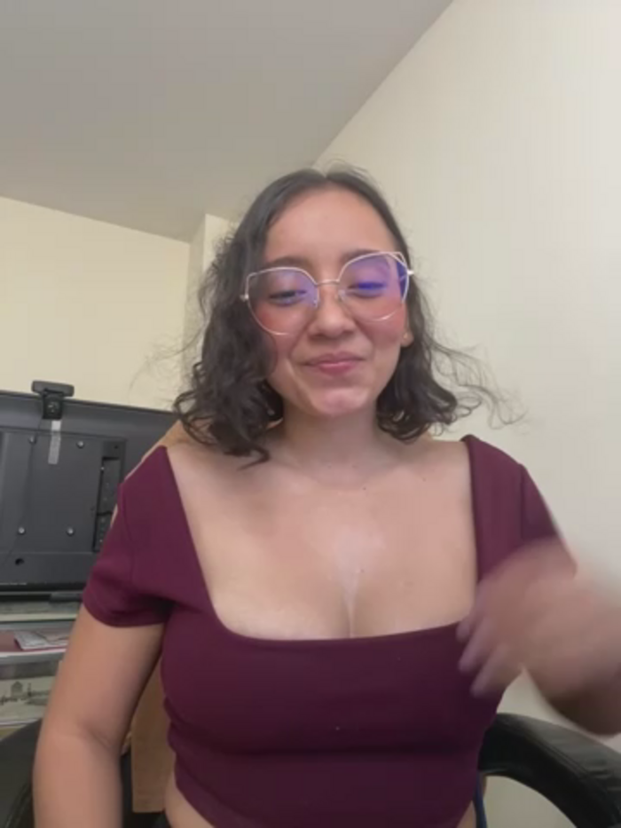Kay_LustyWife