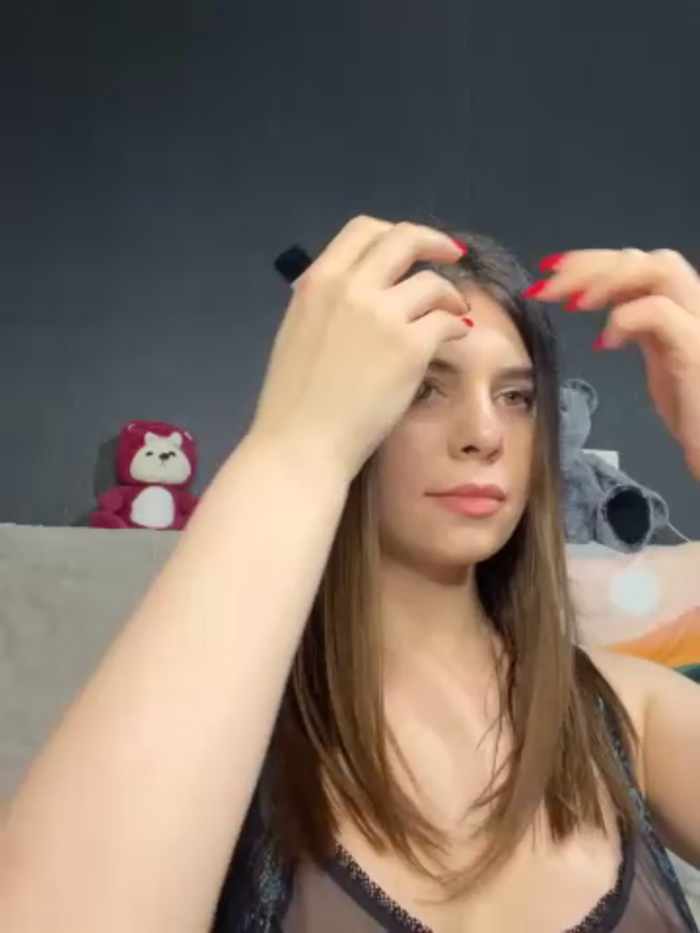 CurlyLara