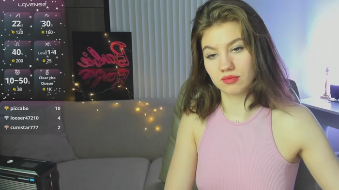 Selena_grey_