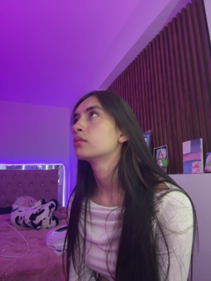 Alejandraa_pinkk_