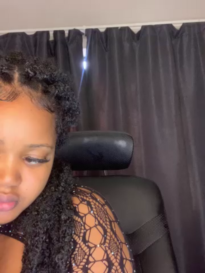 Nikki_Hearts