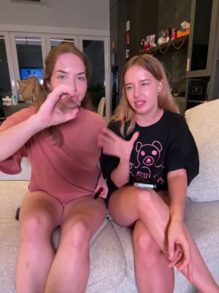 Nura_n_Sarah