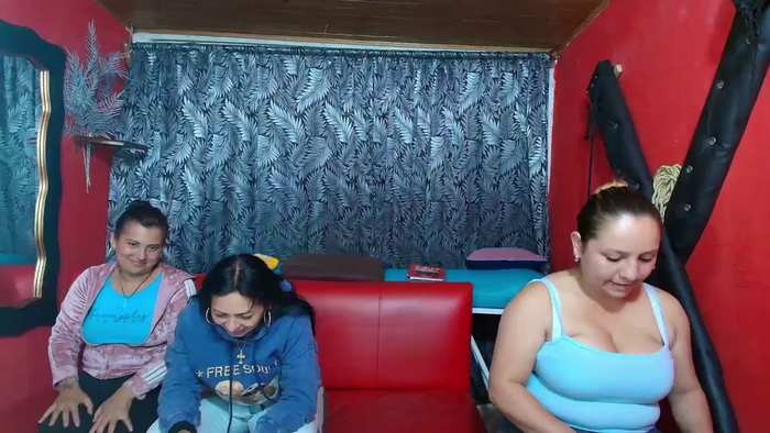 lesbiancuple