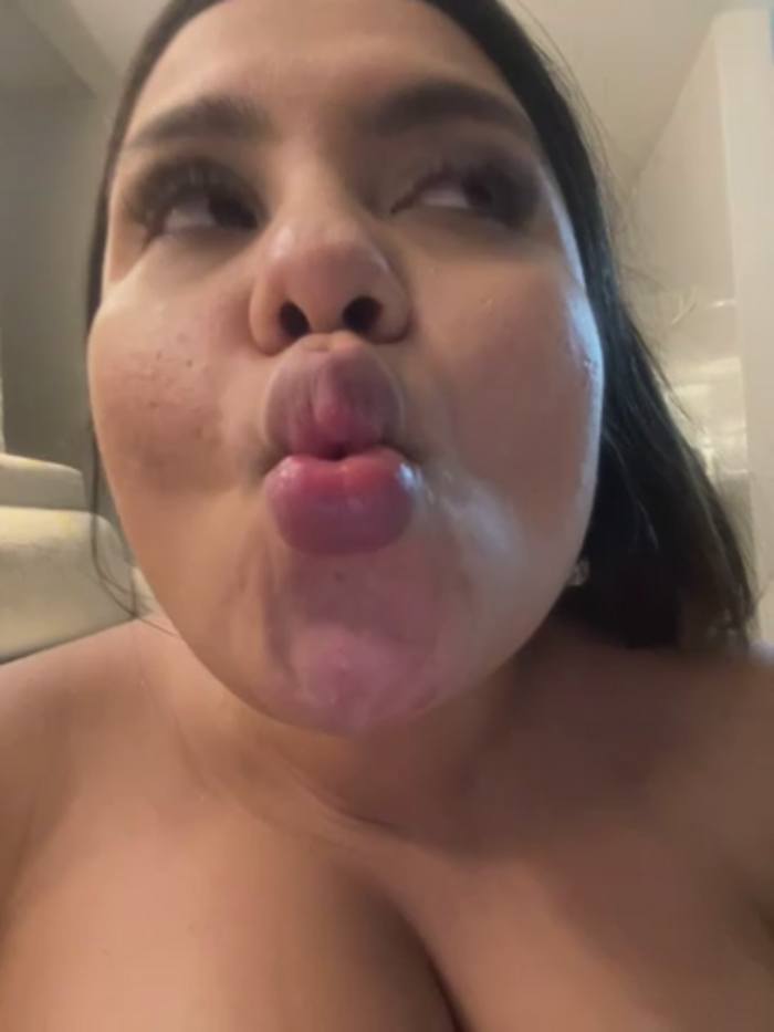 valeria2019hot