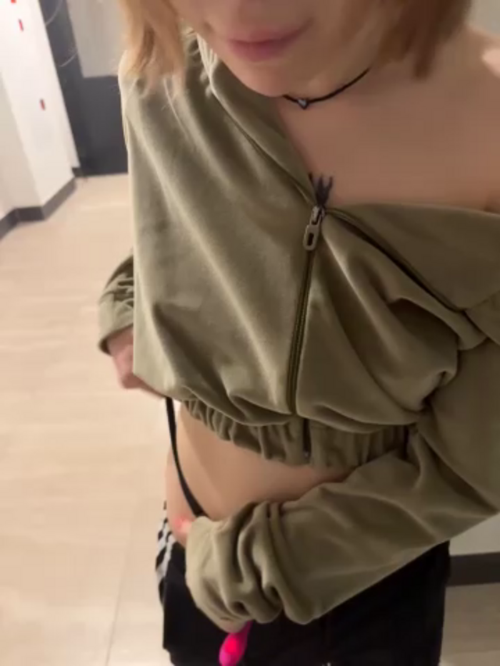 Alexandria_Balenciaga