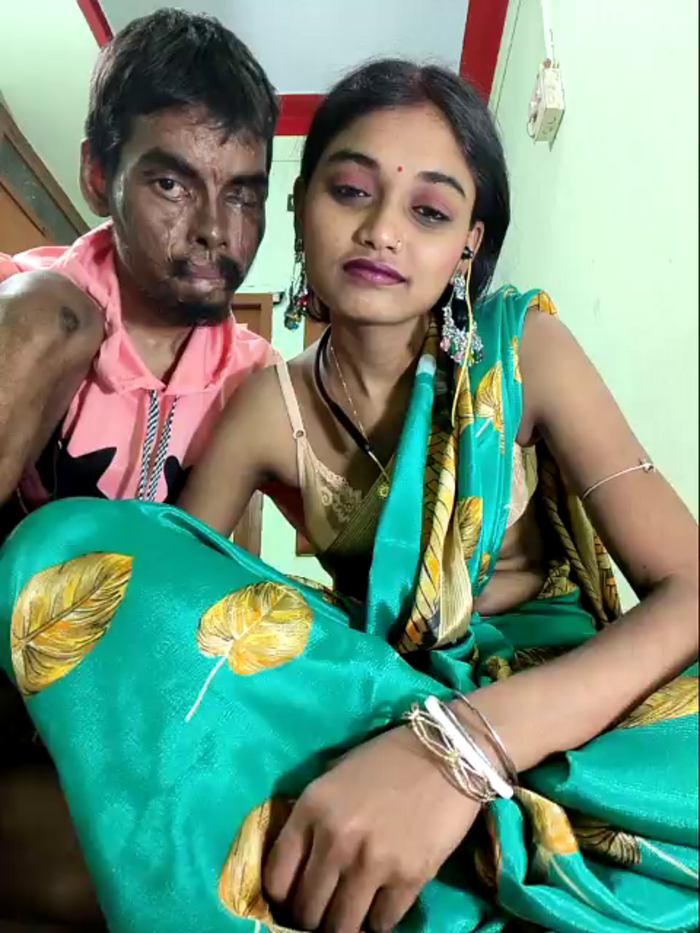 Hotbhabhi85