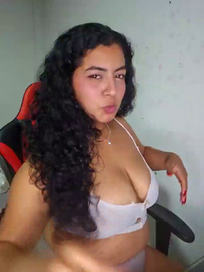 Mary_pinkish