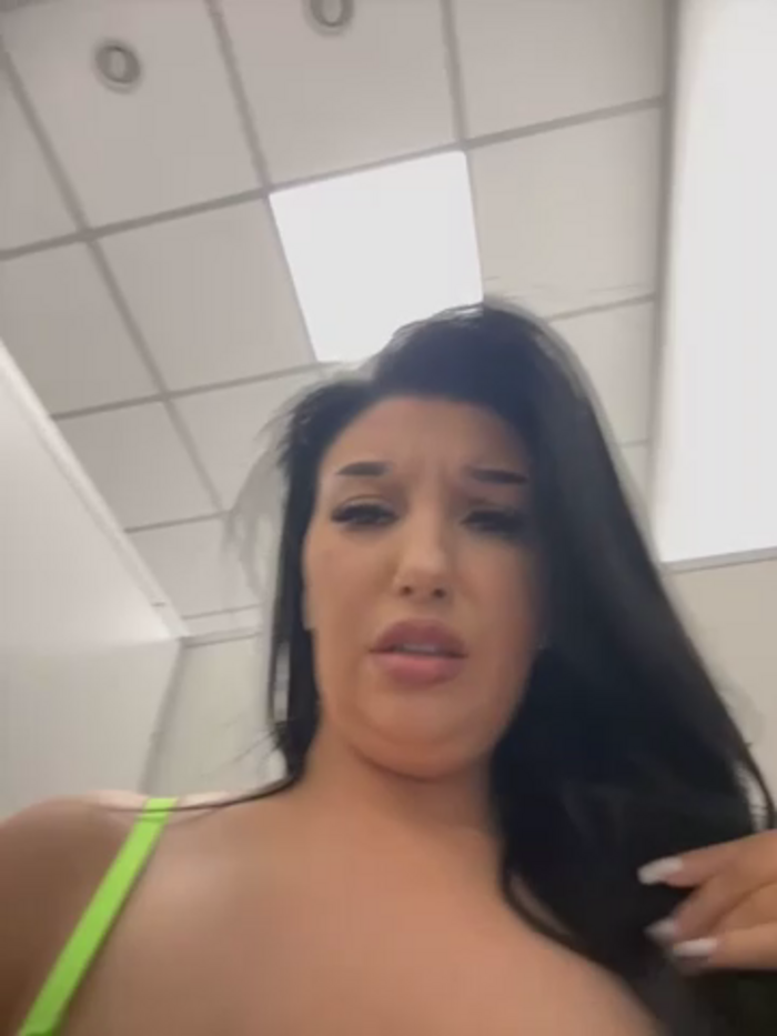 Tisha_Busty