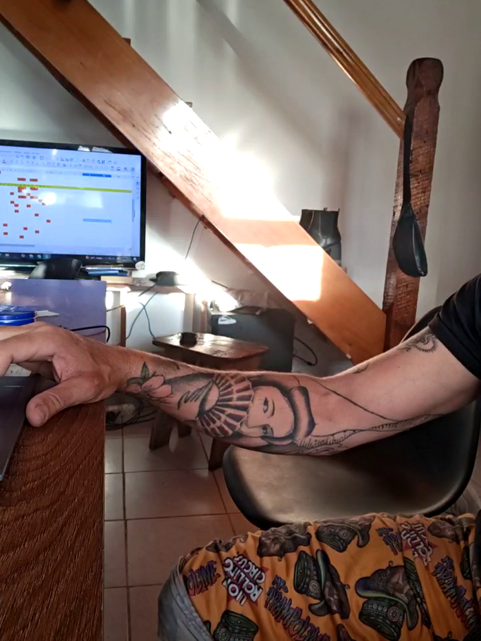 Elnonoykeila77