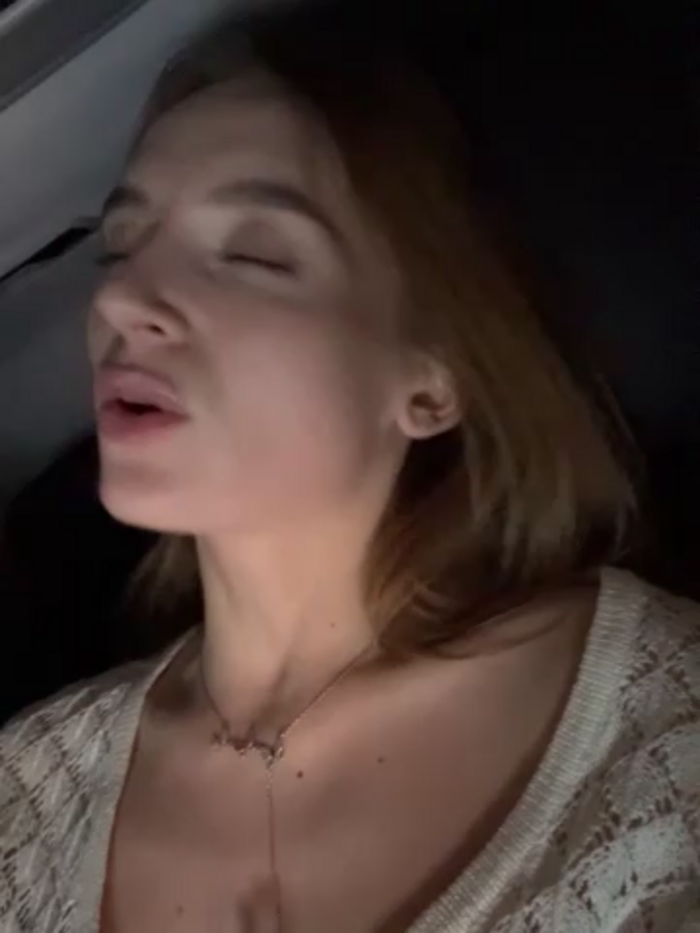 -AngelAri-